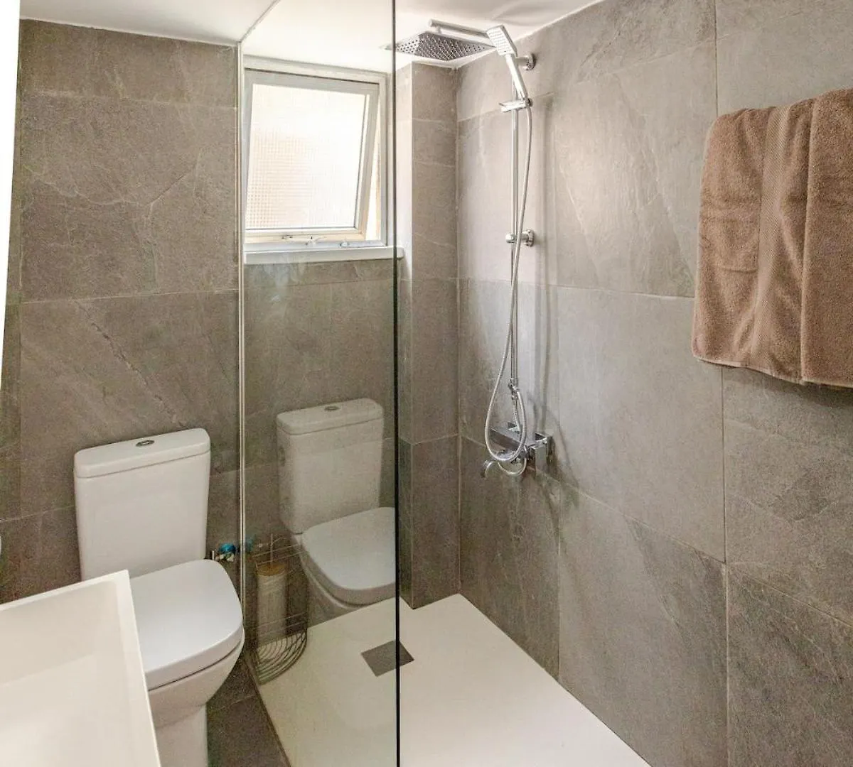 Cosy 2-Bedroom Apartment, 10 Minutes From The Beach Larnaca Lejlighed