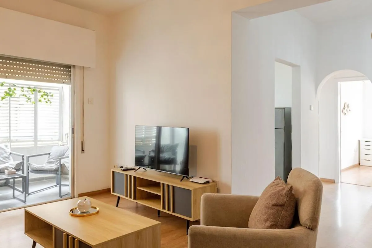 Apartamento Cosy 2-Bedroom Apartment, 10 Minutes From The Beach Lárnaca